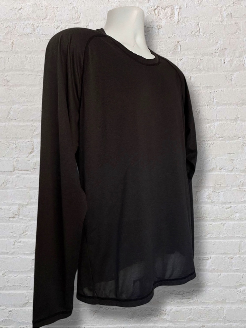 Zella Men’s XL Black Lightweight Performance Long Sleeve Crew Neck Shirt - Picture 2 of 7
